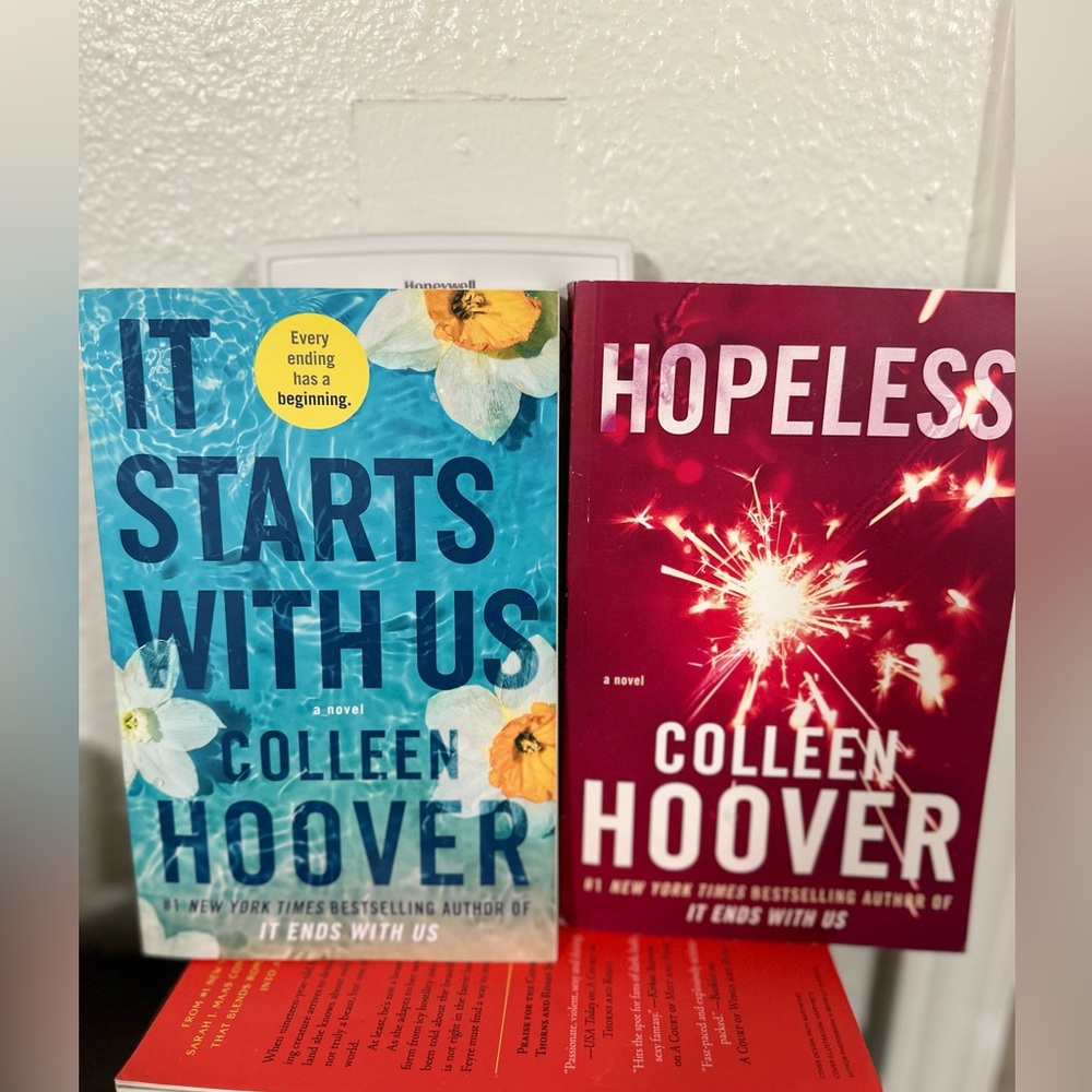 It Starts With Us and Hopeless By Colleen Hoover Book Set